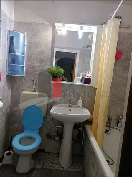 Brancoveanu, Izvorul Rece, vanzare apartament 4 camere decomandat